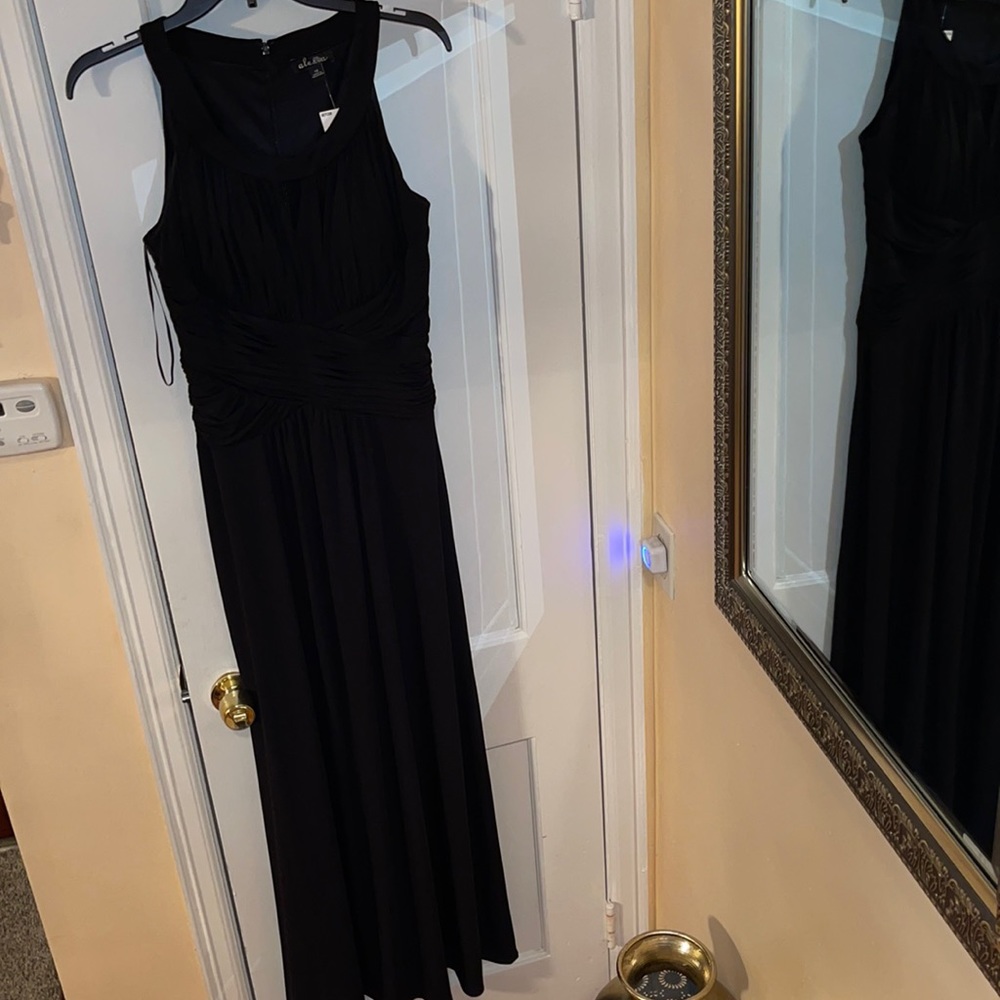 Beautiful women’s brand new dress